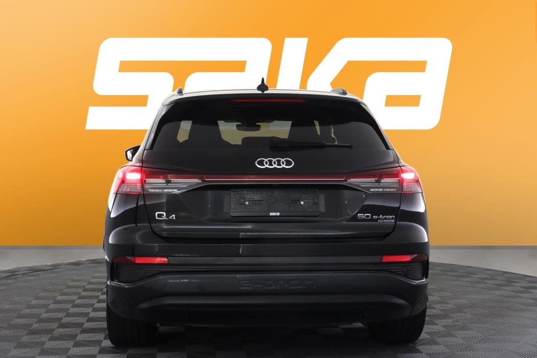 AUDI Q4 e-tron 2023