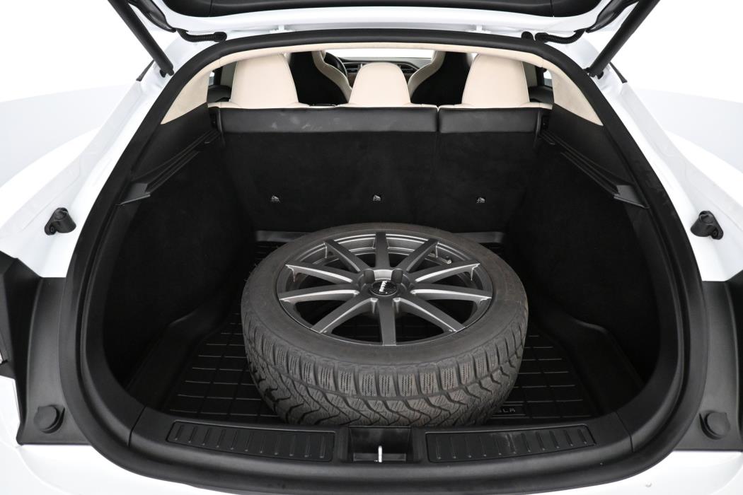 TESLA Model S 2018