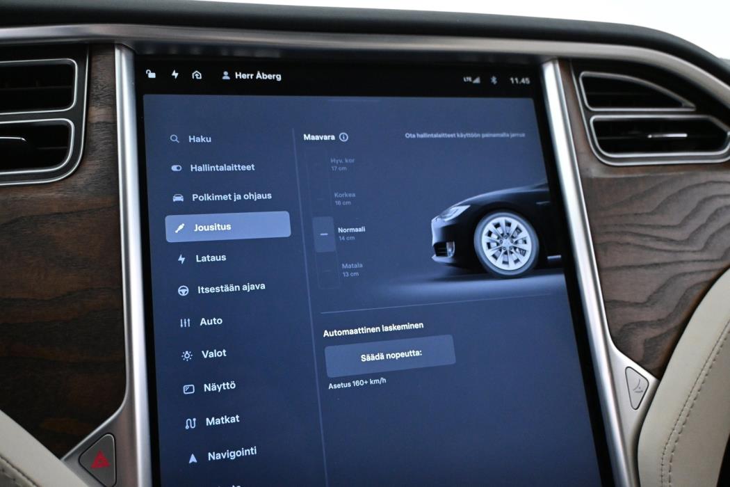 TESLA Model S 2018