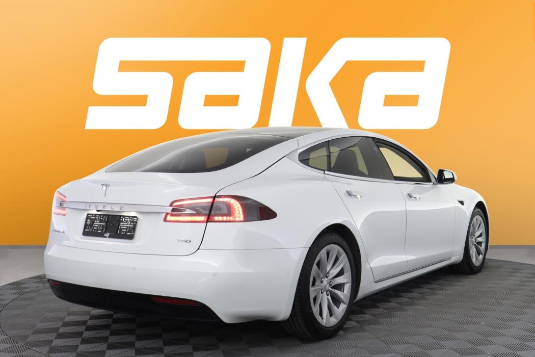 TESLA Model S 2018