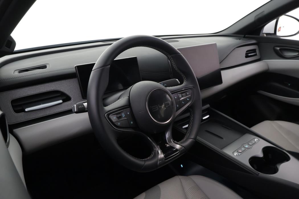 BYD Seal 6 DM-i 2025