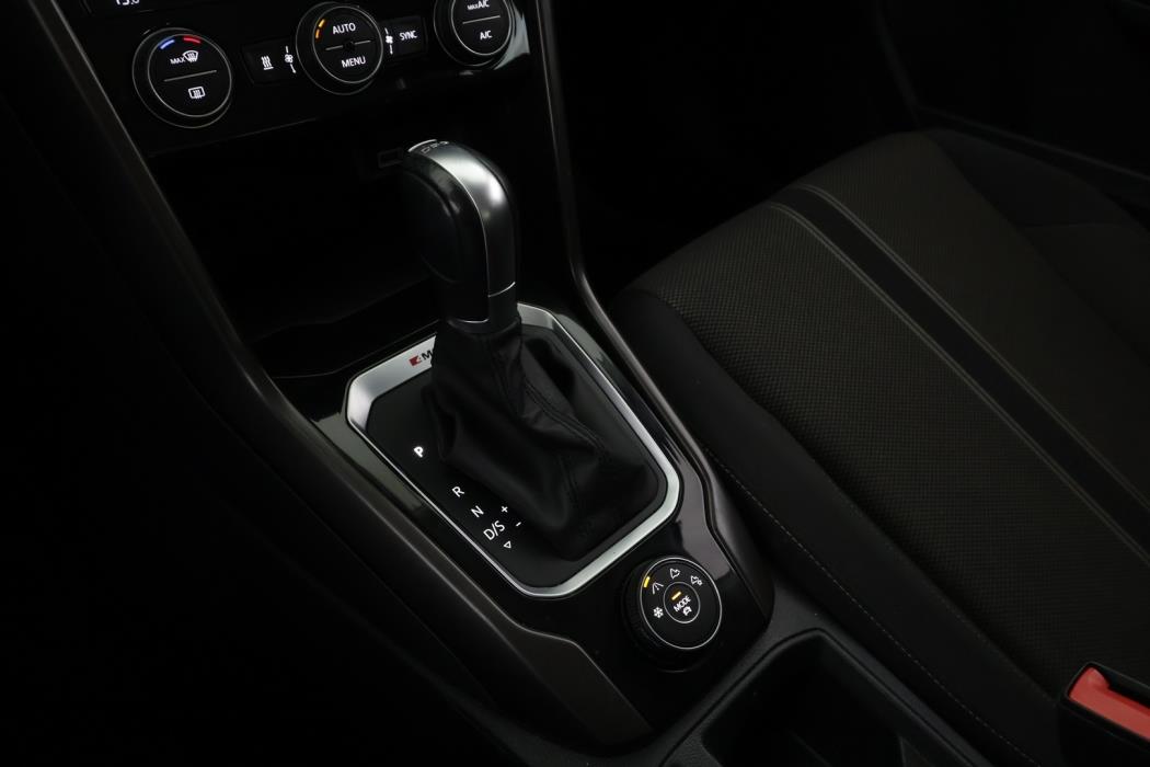 VOLKSWAGEN T-Roc 2019
