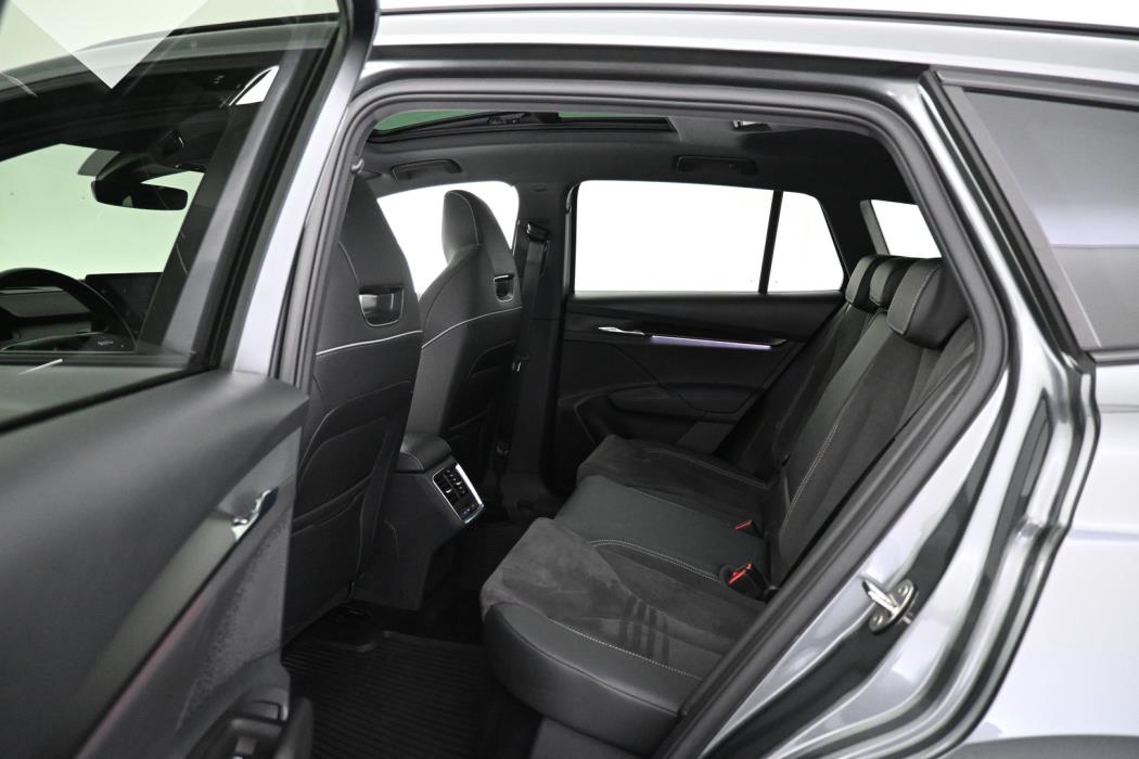 SKODA Enyaq 2023