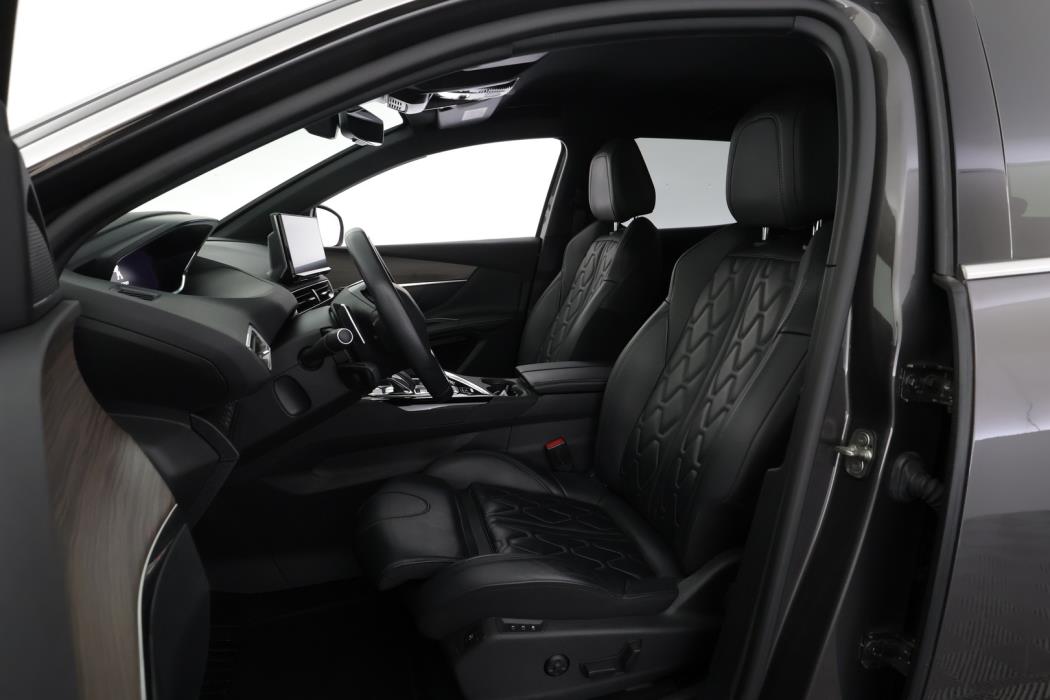 PEUGEOT 3008 2021