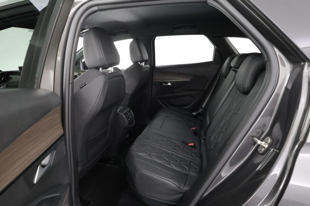 PEUGEOT 3008 2021