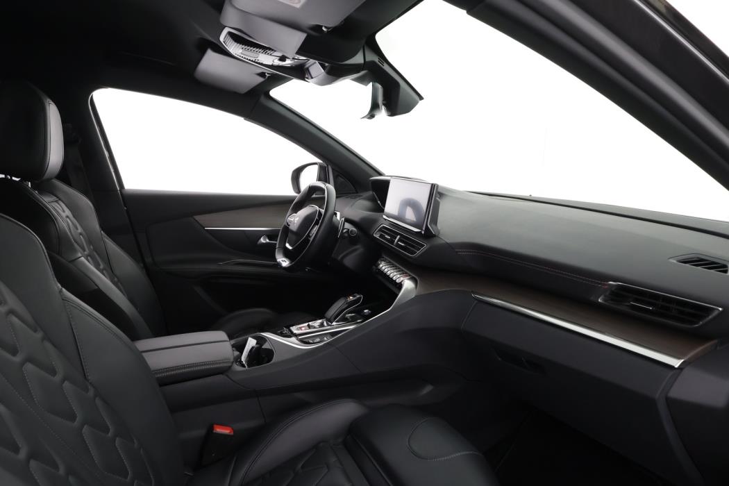 PEUGEOT 3008 2021