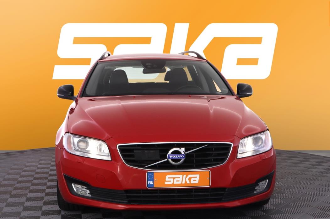 VOLVO V70 2016