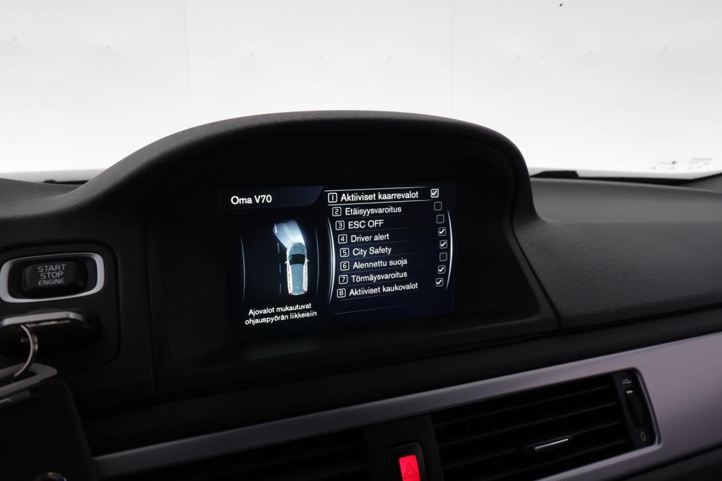 VOLVO V70 2016