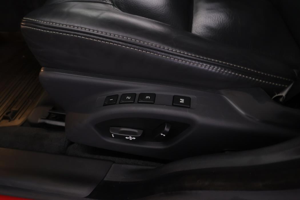 VOLVO V70 2016