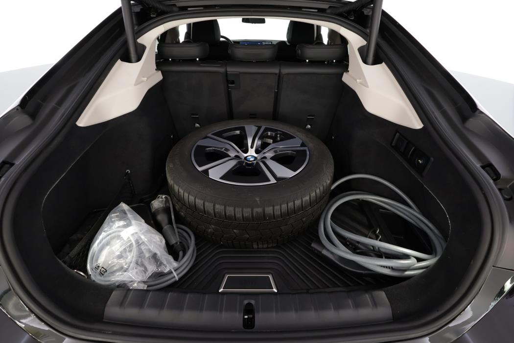 BMW i4 2024