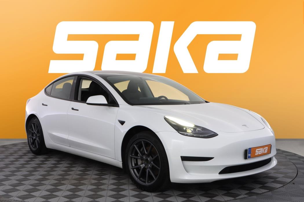 TESLA Model 3 2021