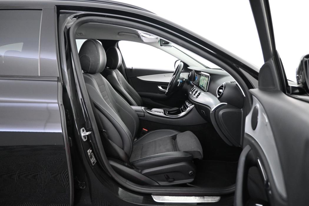 MERCEDES-BENZ E 2021