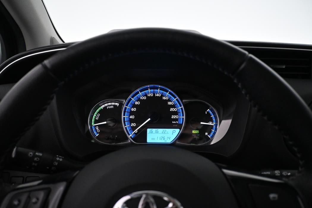 TOYOTA Yaris 2016