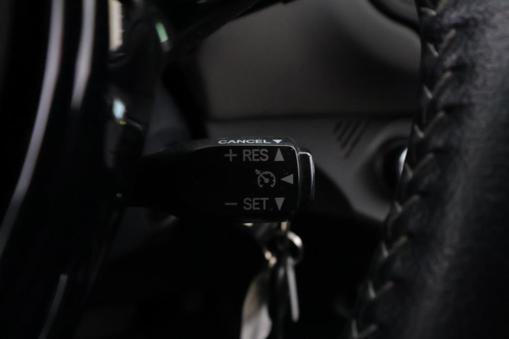 TOYOTA Yaris 2018
