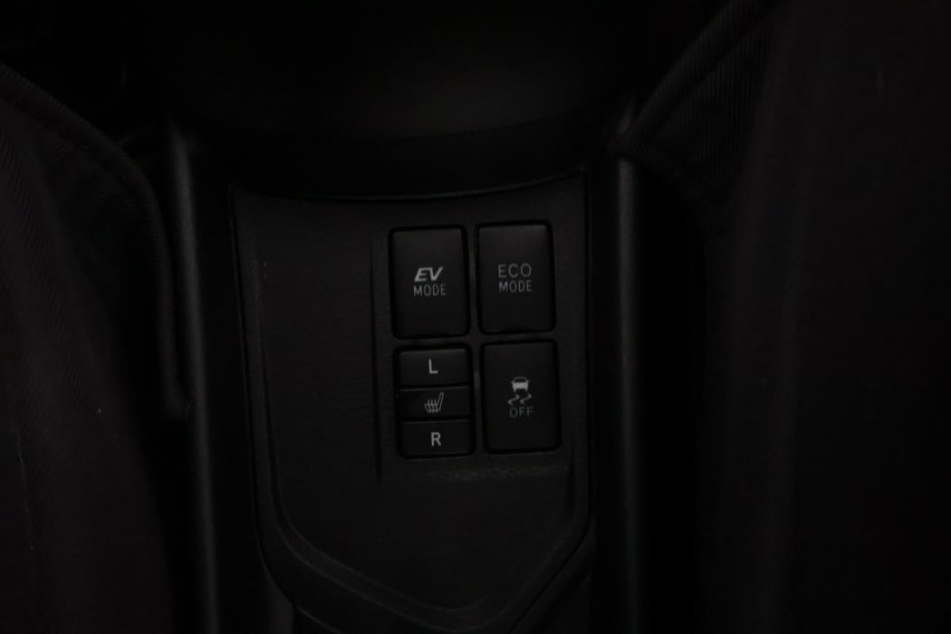 TOYOTA Yaris 2018