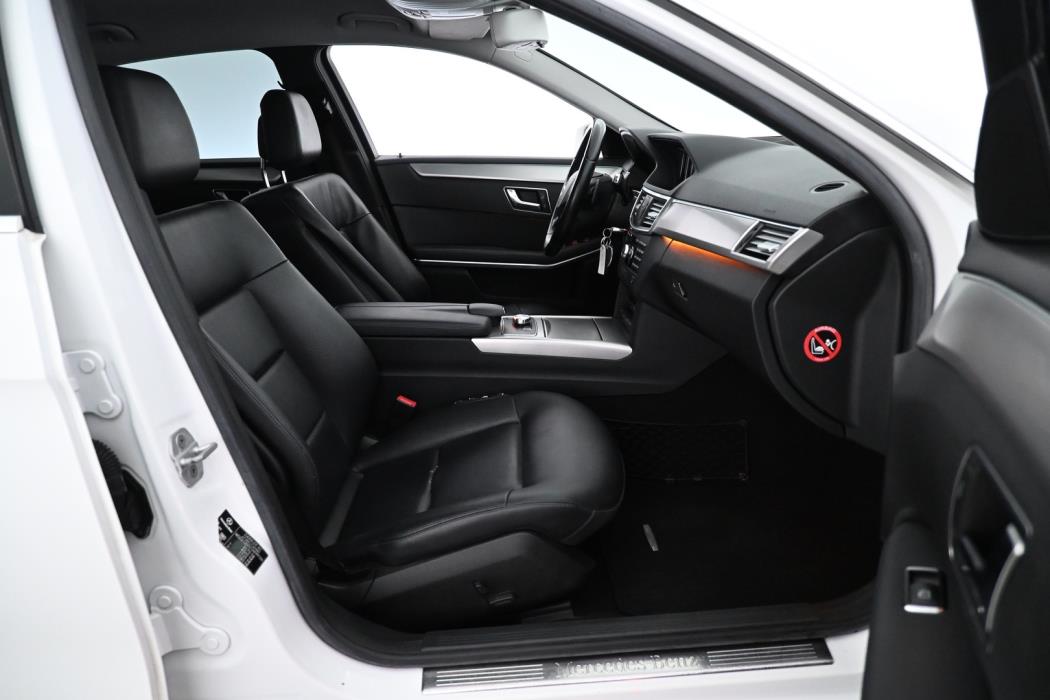 MERCEDES-BENZ E 2012