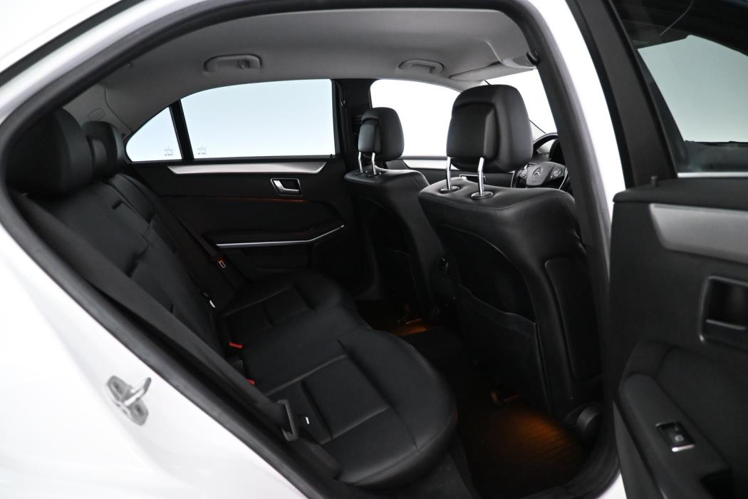 MERCEDES-BENZ E 2012