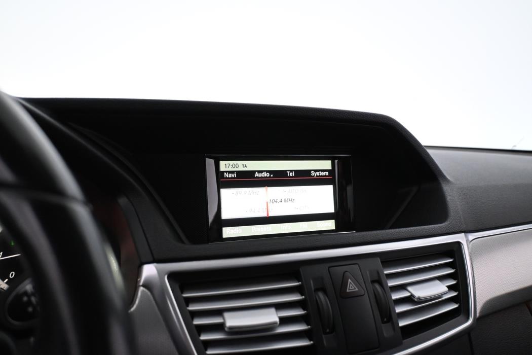 MERCEDES-BENZ E 2012