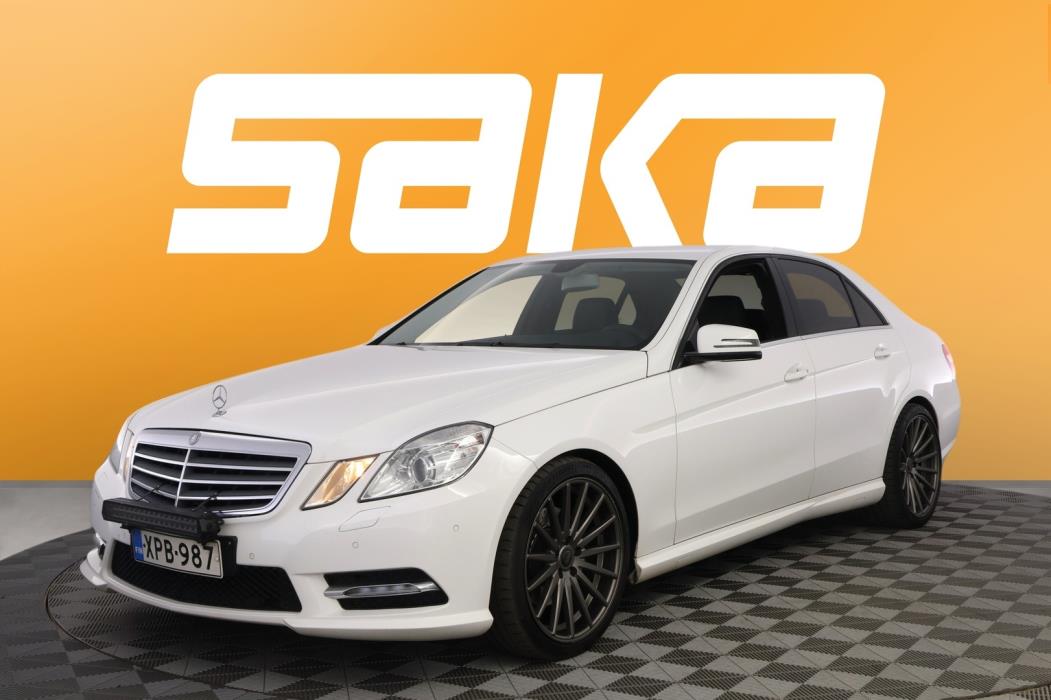 MERCEDES-BENZ E 2012