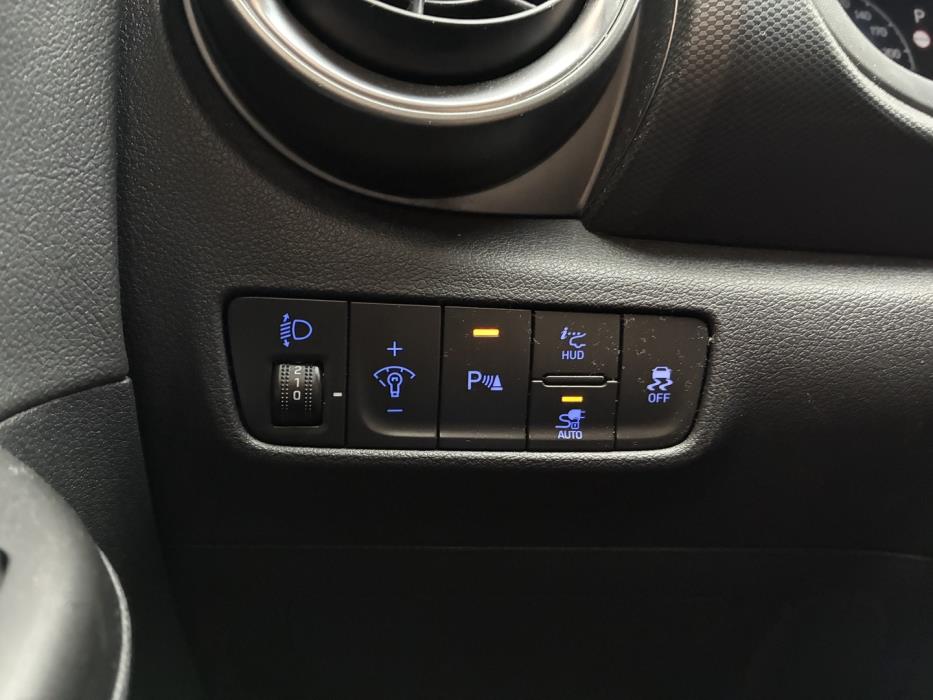 HYUNDAI KONA 2023