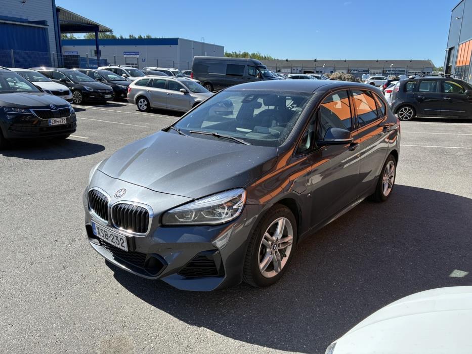 BMW 225 2020