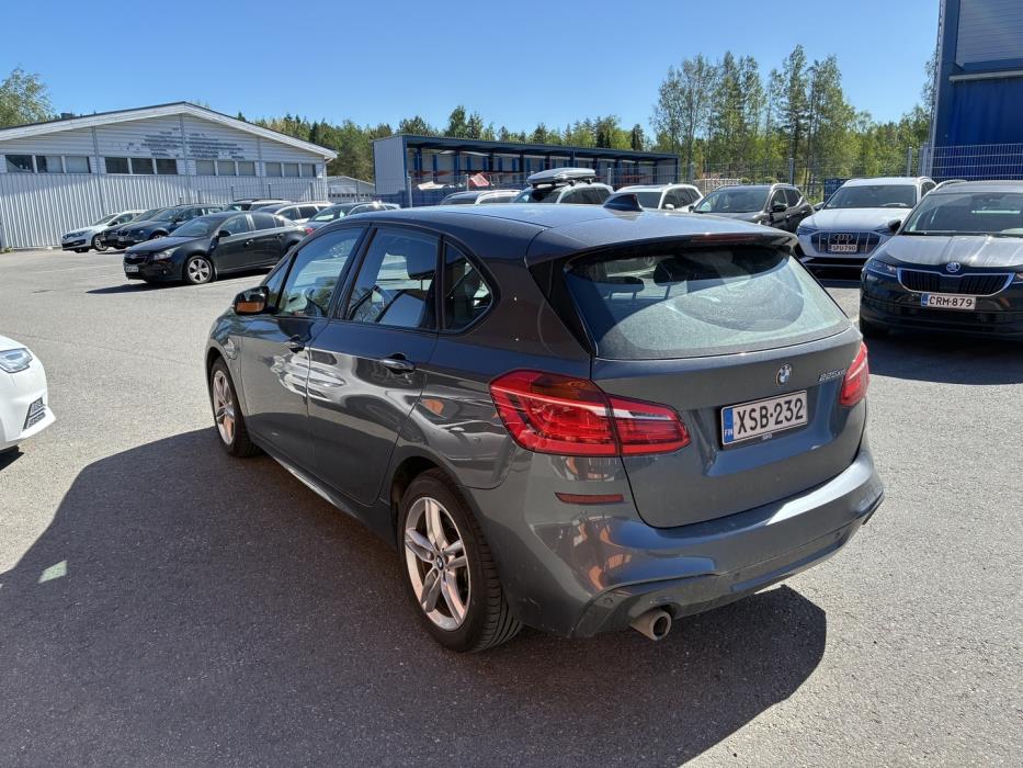 BMW 225 2020