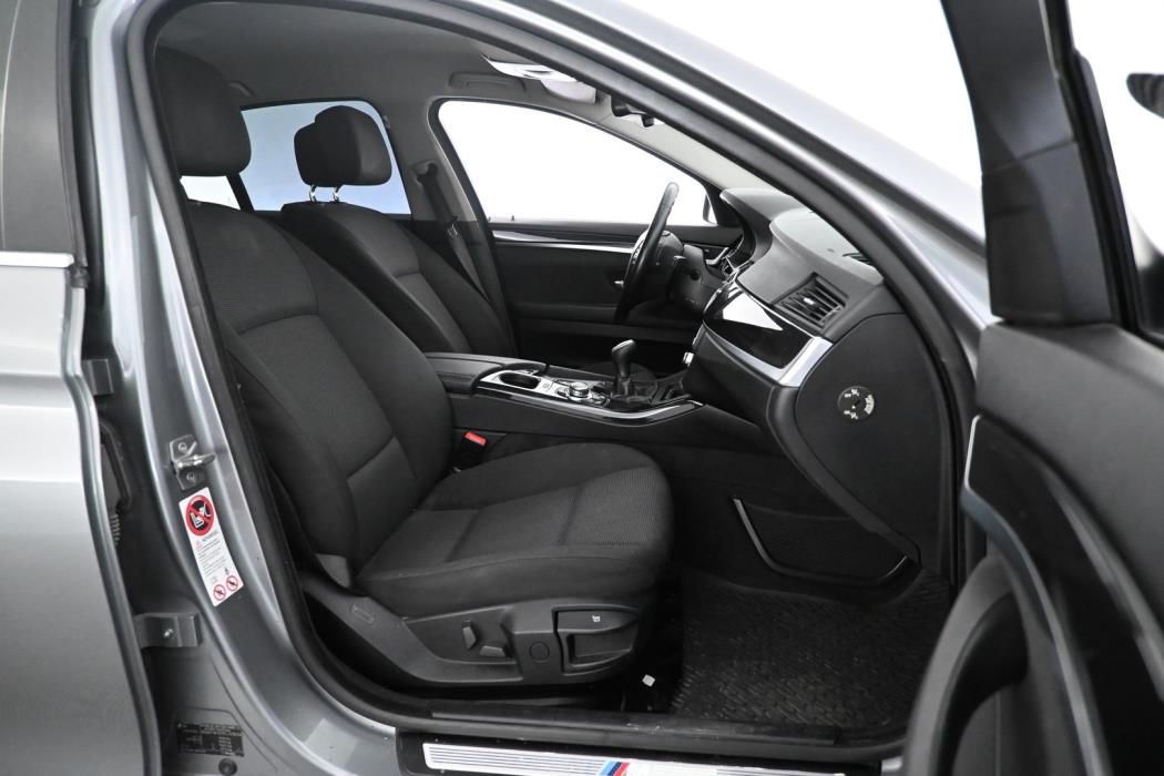 BMW 520 2011