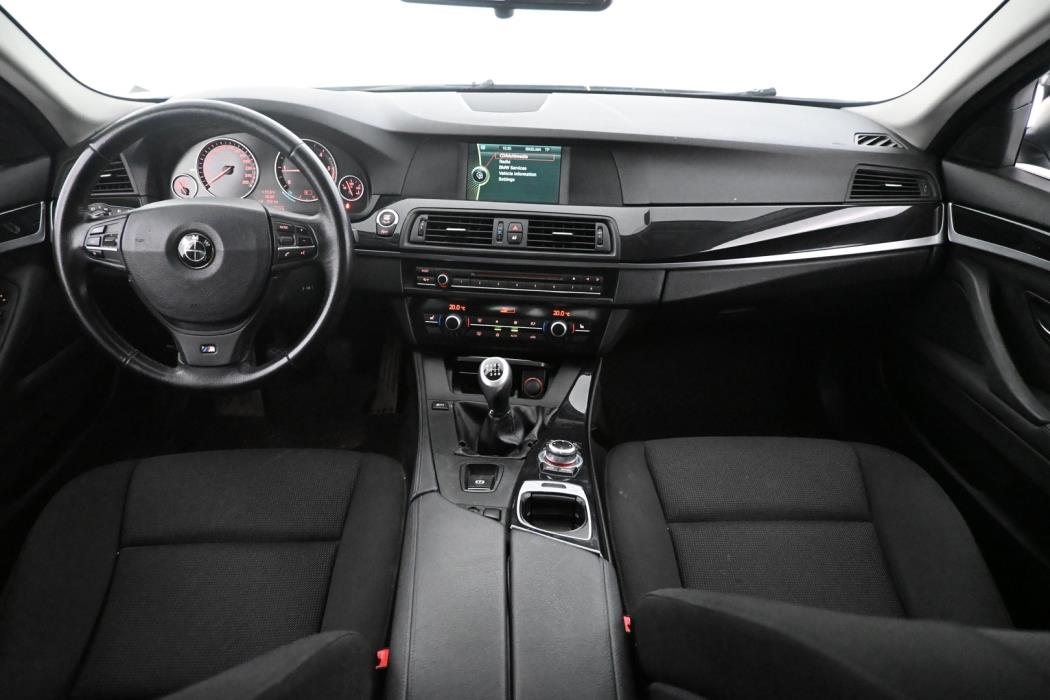 BMW 520 2011