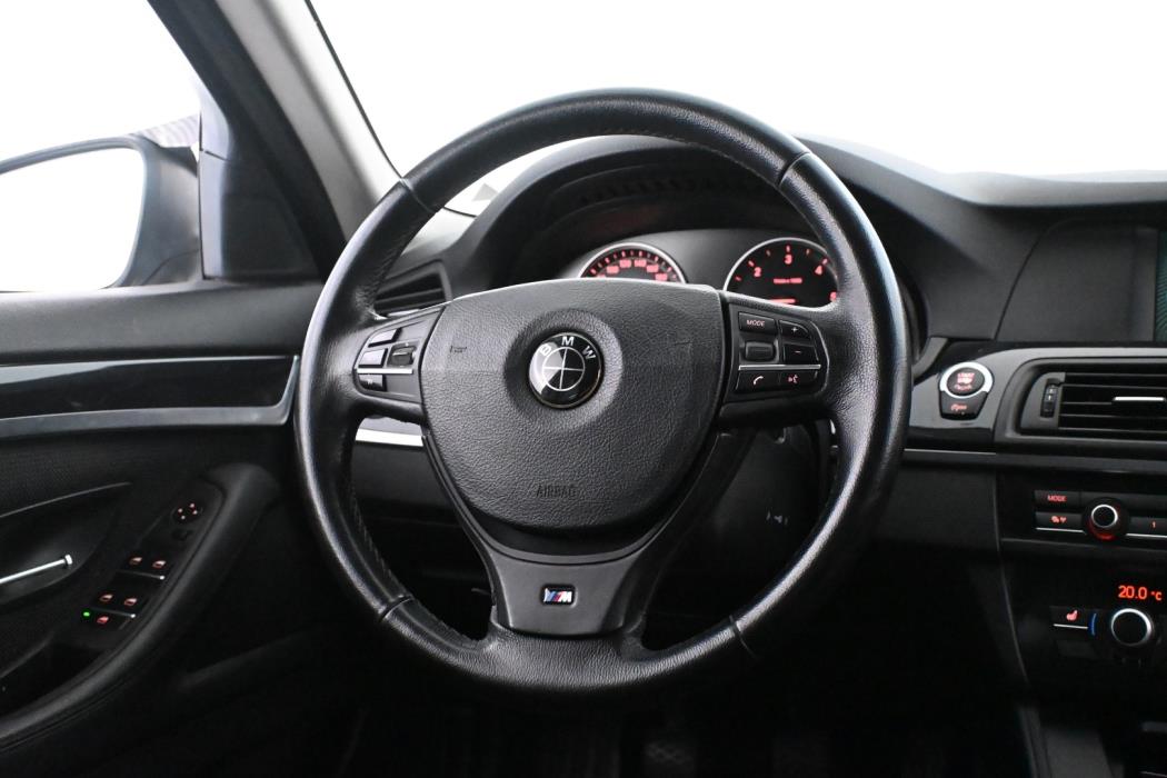 BMW 520 2011