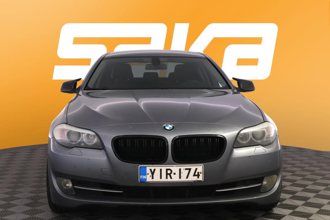 BMW 520 2011