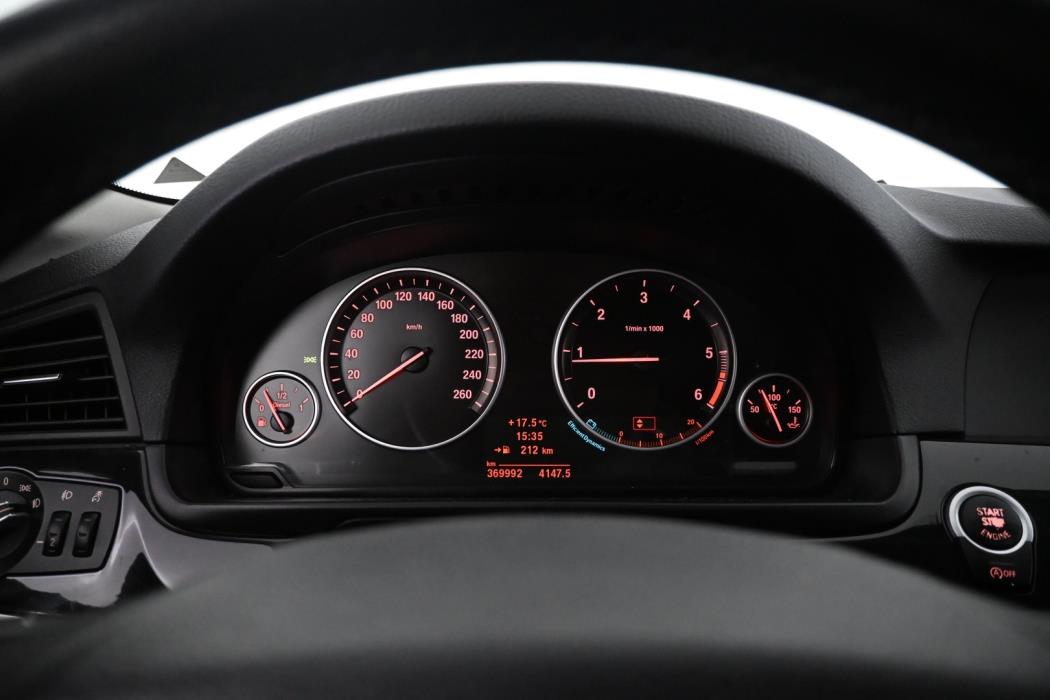 BMW 520 2011