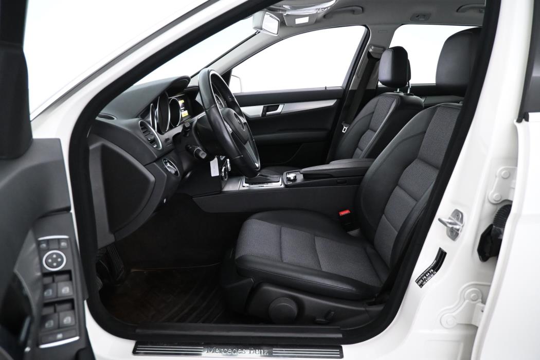 MERCEDES-BENZ C 2012