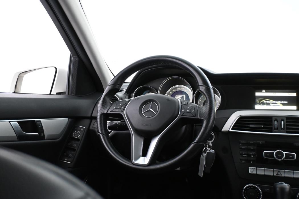 MERCEDES-BENZ C 2012