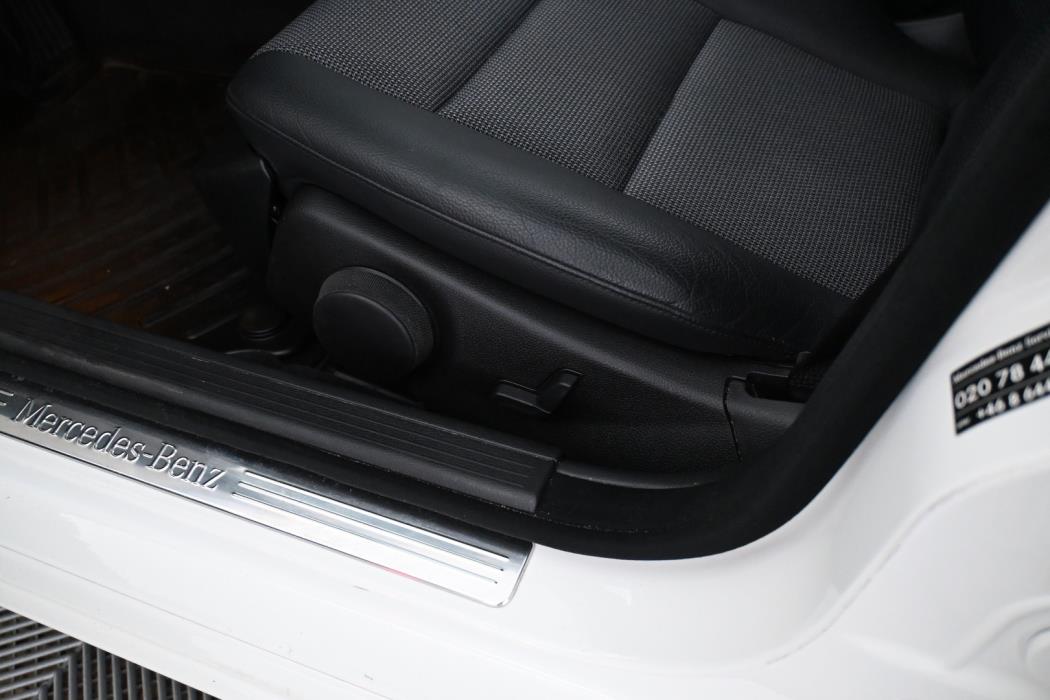 MERCEDES-BENZ C 2012