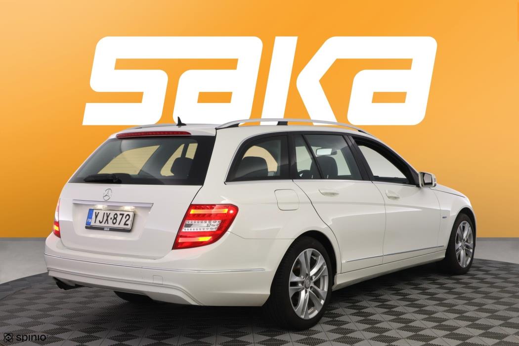 MERCEDES-BENZ C 2012