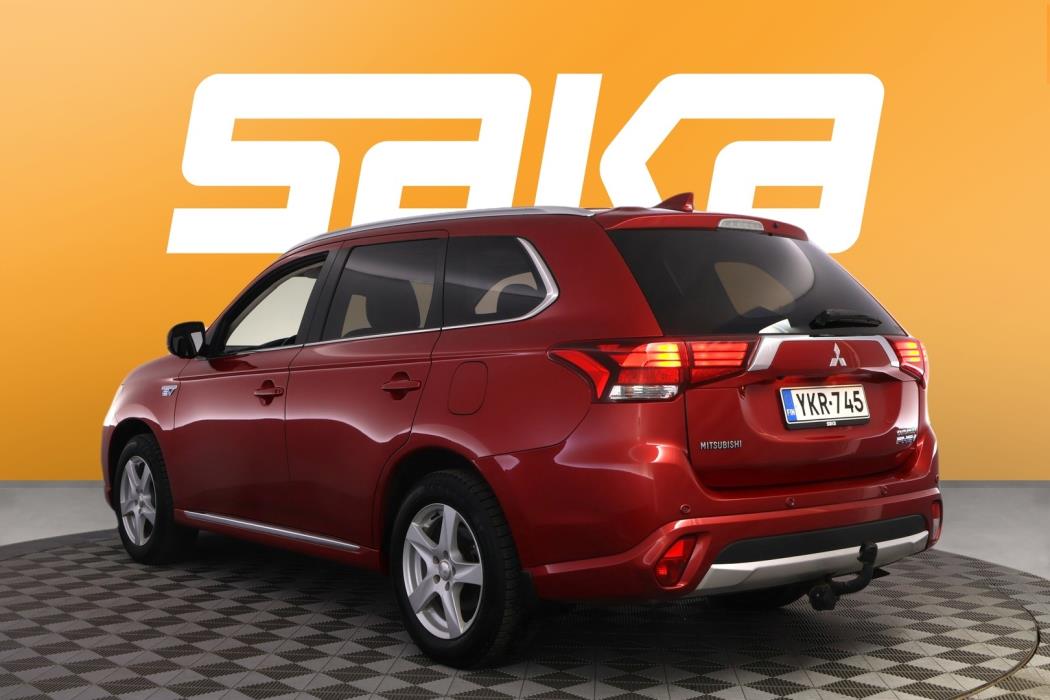 MITSUBISHI Outlander 2017