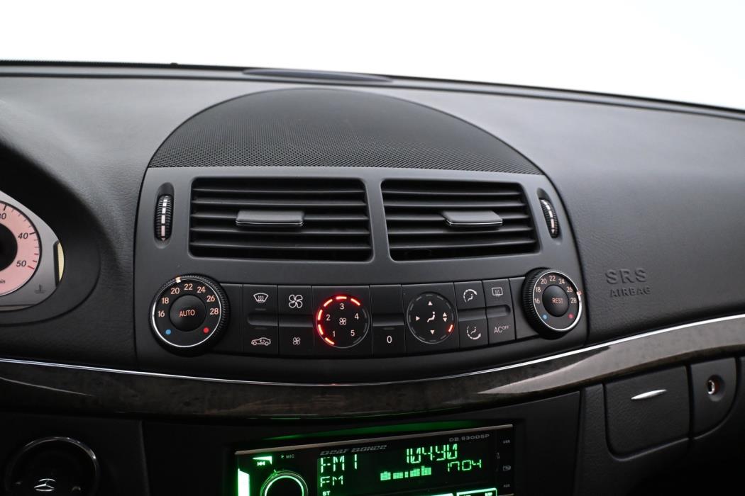 MERCEDES-BENZ E 2006
