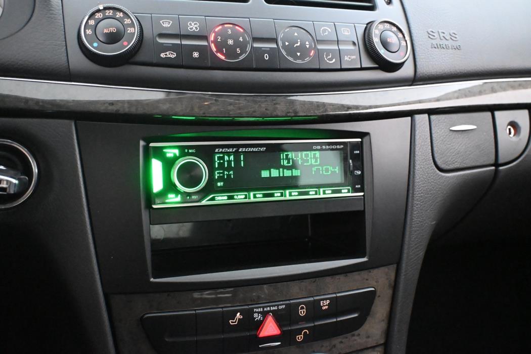 MERCEDES-BENZ E 2006