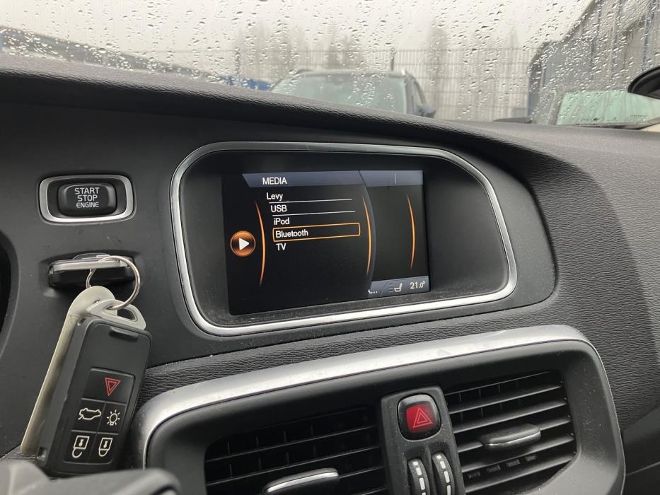 VOLVO V40 Cross Country 2014