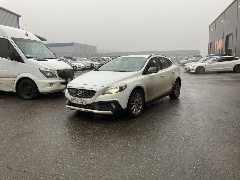 VOLVO V40 Cross Country 2014