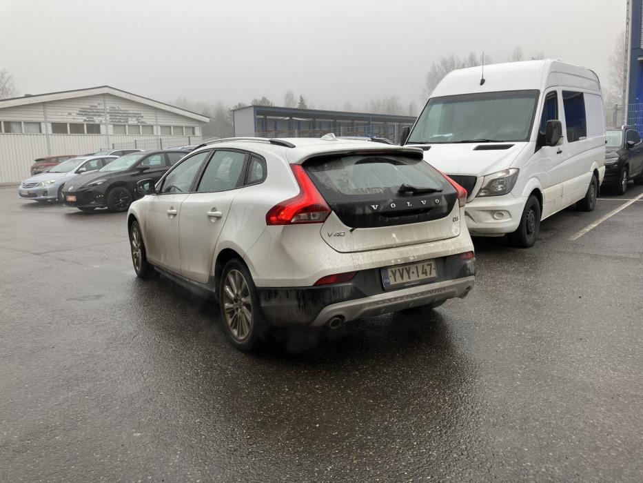 VOLVO V40 Cross Country 2014