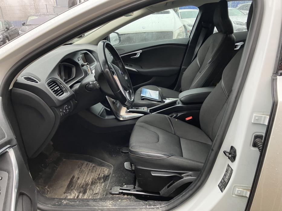 VOLVO V40 Cross Country 2014