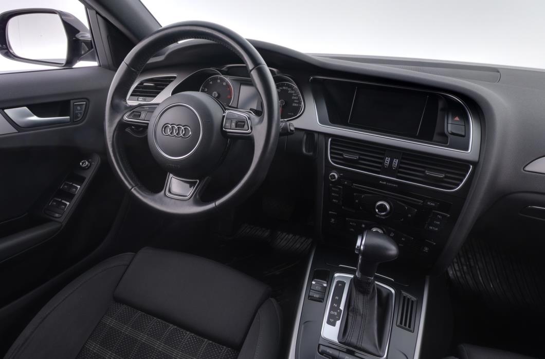 AUDI A4 2013