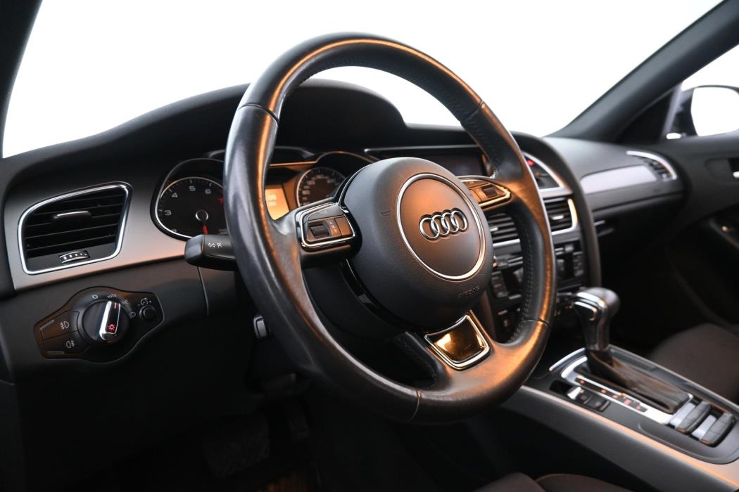 AUDI A4 2013
