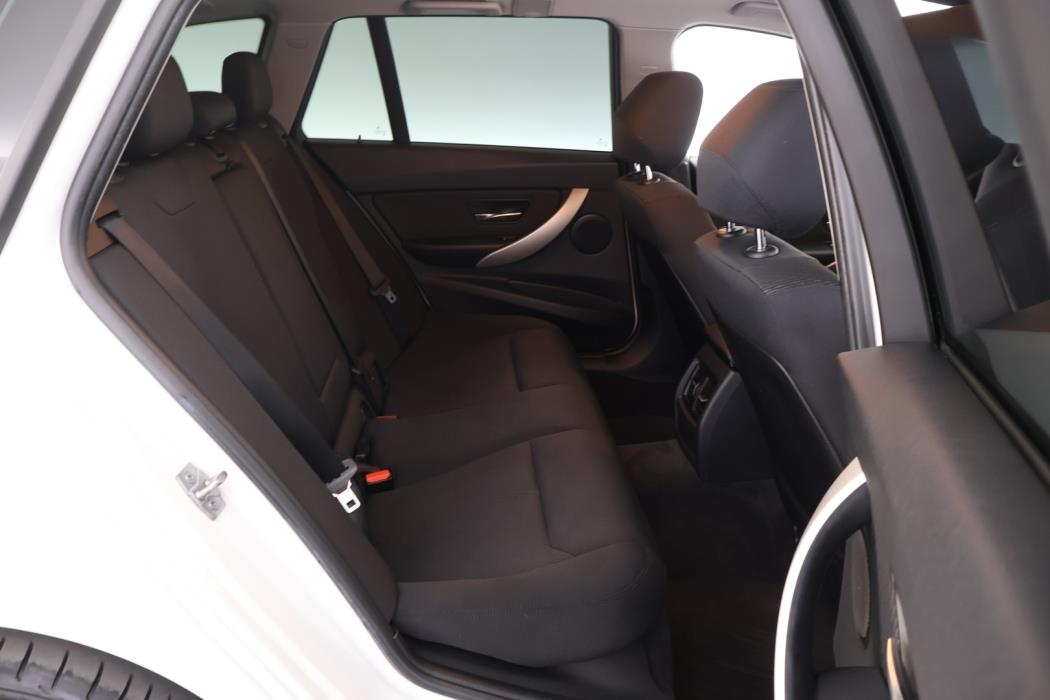 BMW 320 2013