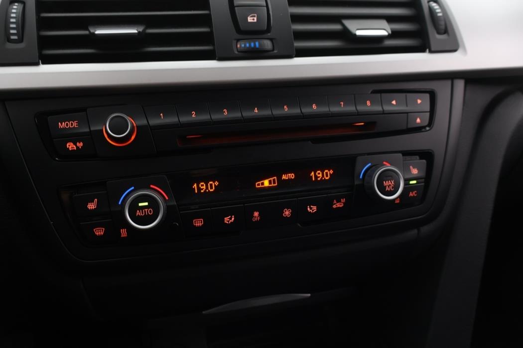 BMW 320 2013