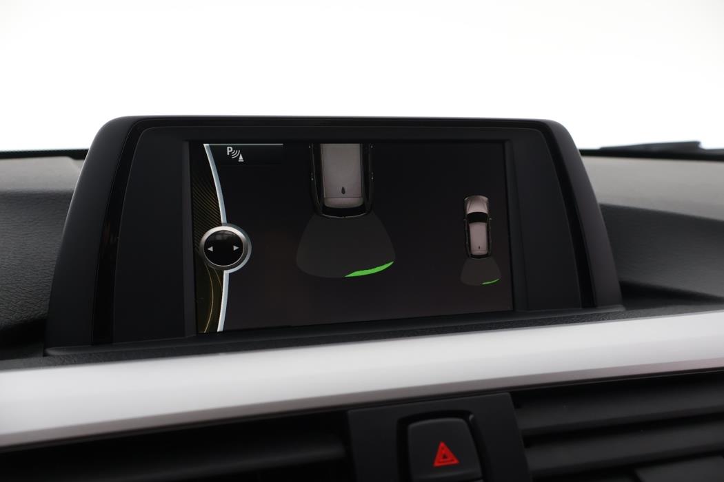 BMW 320 2013