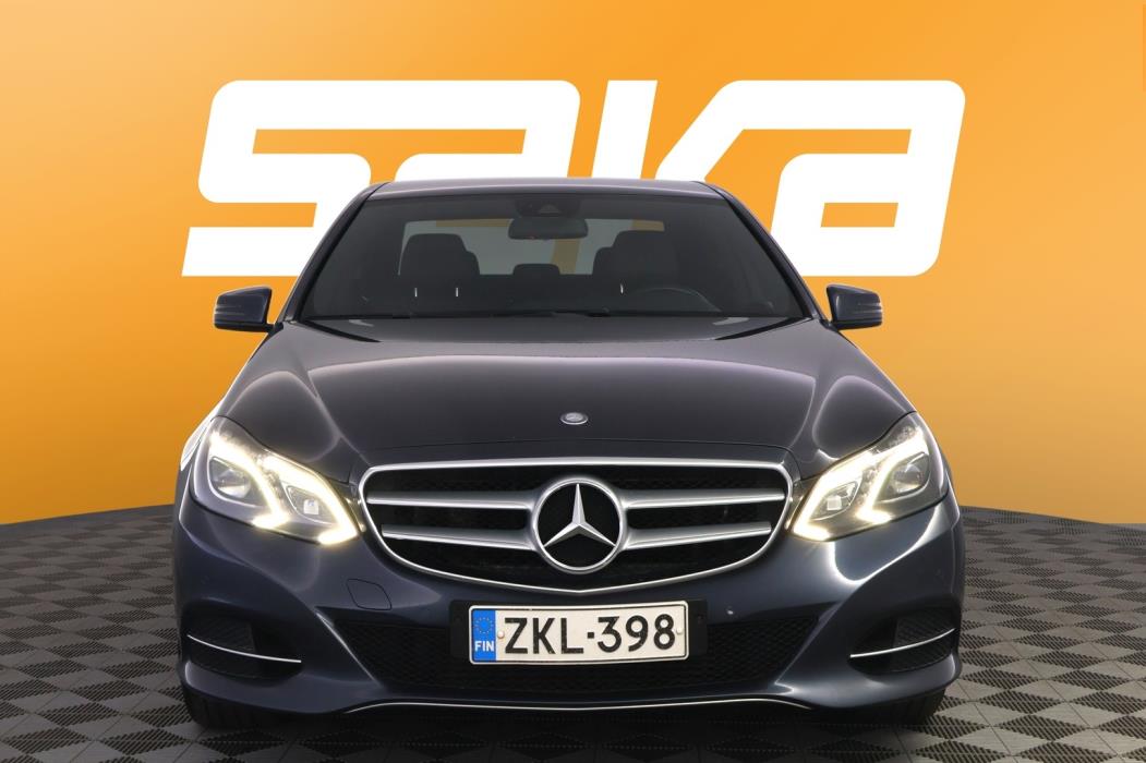 MERCEDES-BENZ E 2015
