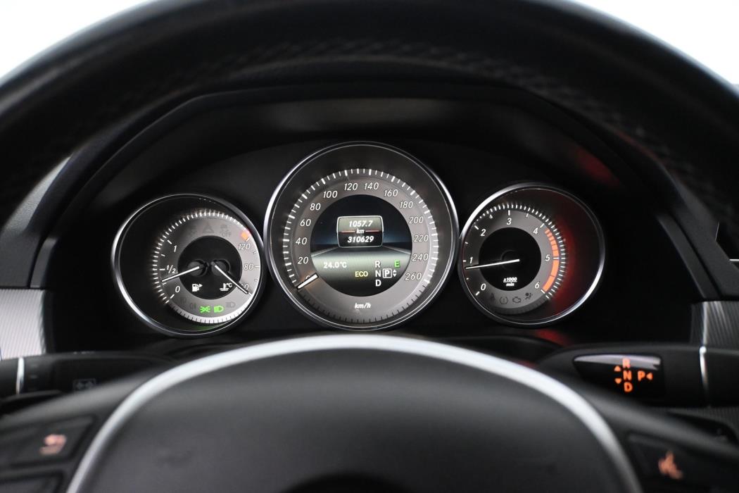 MERCEDES-BENZ E 2015