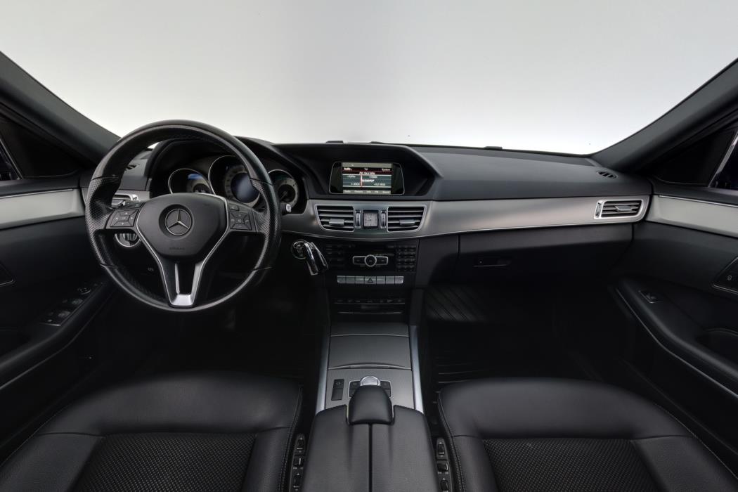 MERCEDES-BENZ E 2015